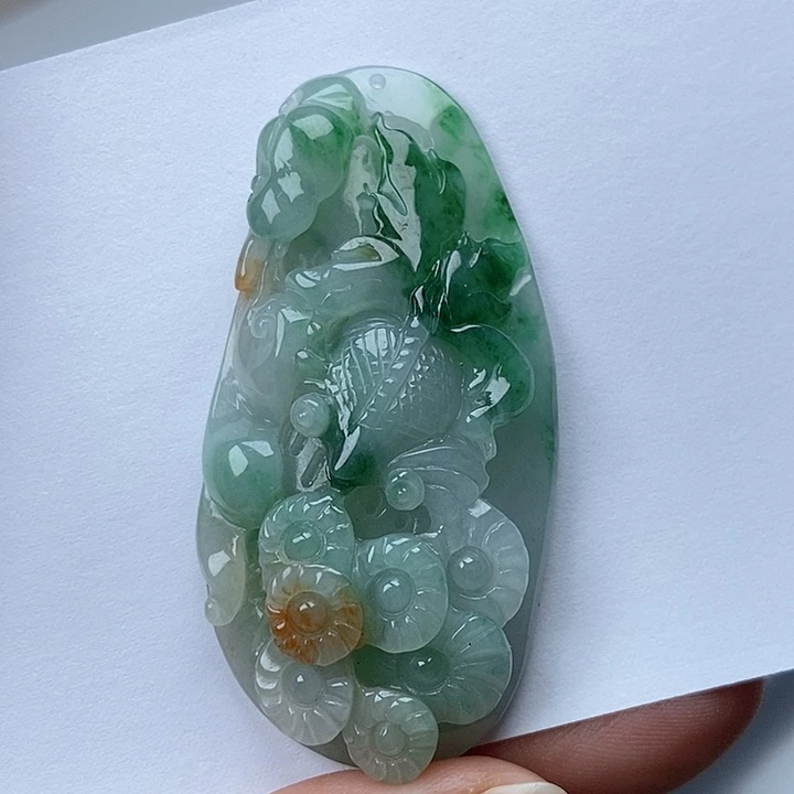 颈饰未镶嵌翡翠天然