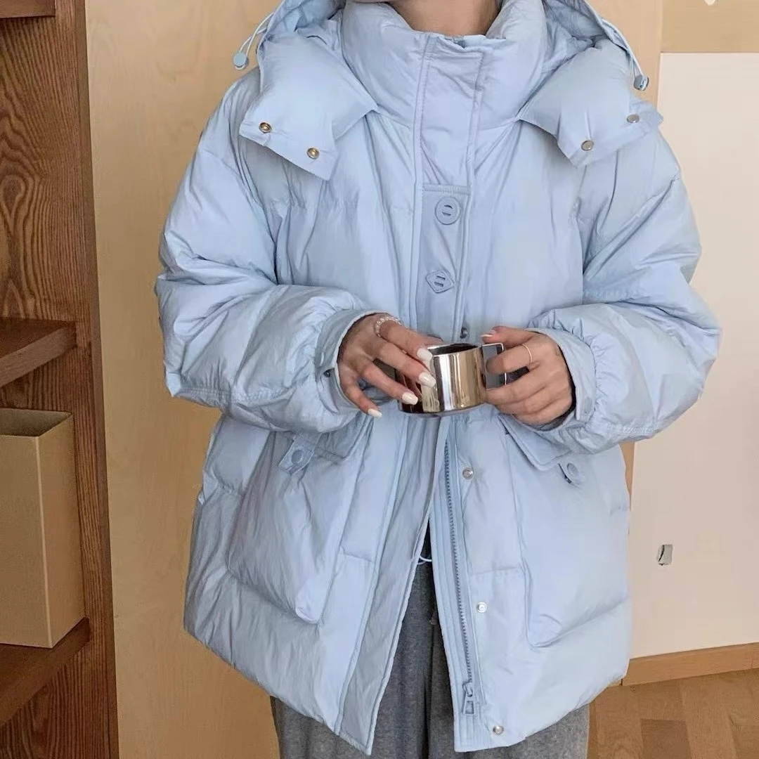 女款三粒扣短款羽棉服
