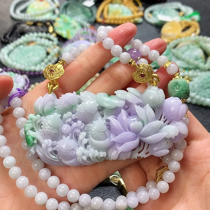 翡翠颈饰未镶嵌吊坠