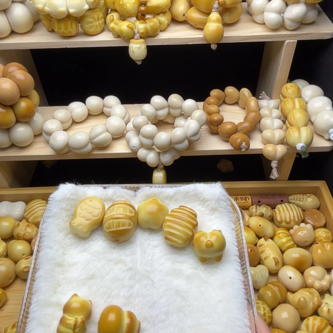 ****吊坠菩提根/象牙果