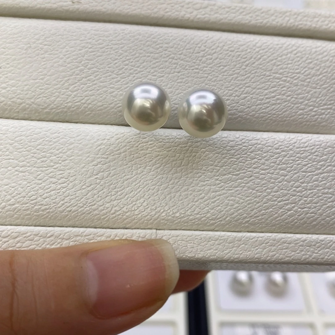 18K金镶嵌海水珍珠耳饰9-10mm澳白素钉
