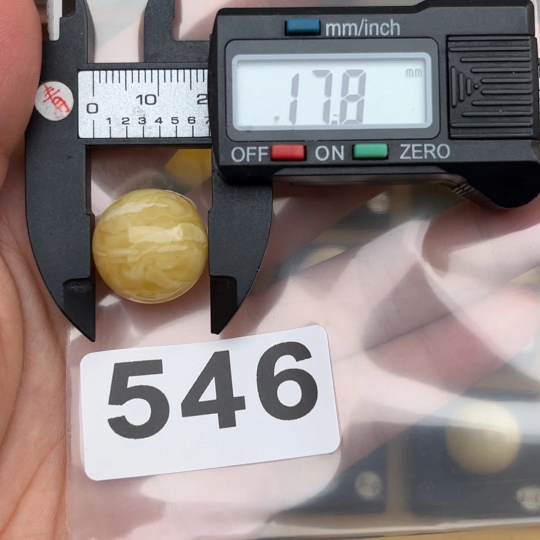 如***见未镶嵌蜜蜡裸石蜜蜡