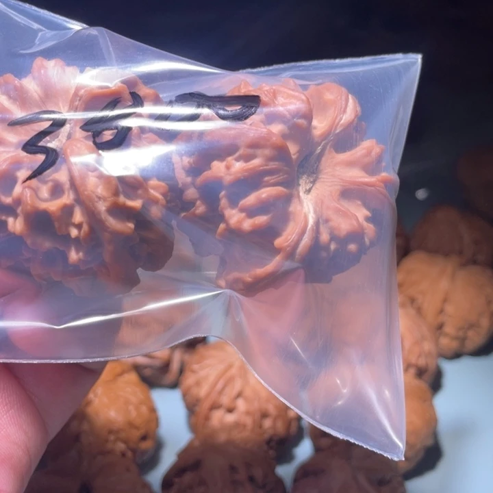 大***糊吊坠文玩核桃3呃呃呃