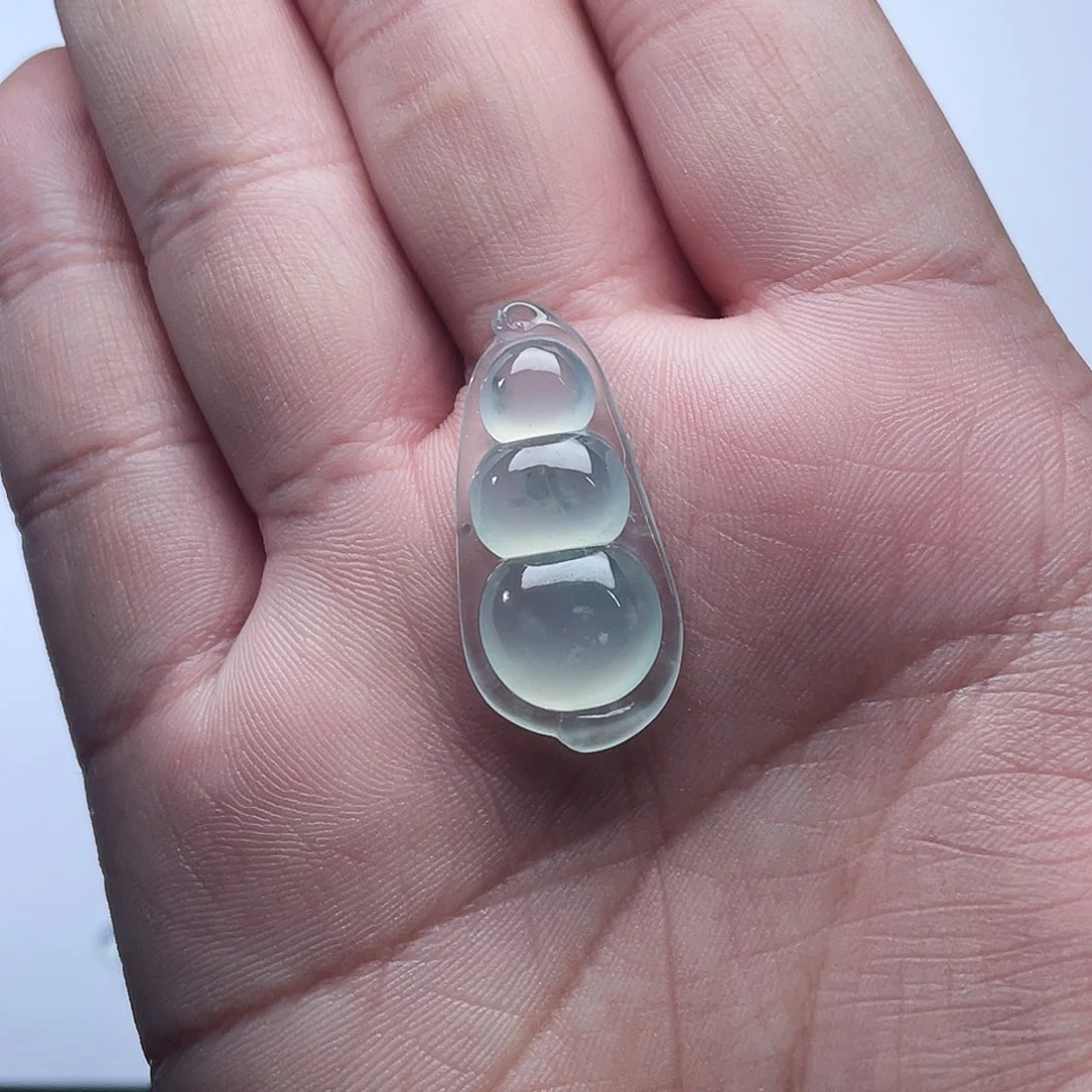 定制翡翠未镶嵌翡翠豆子