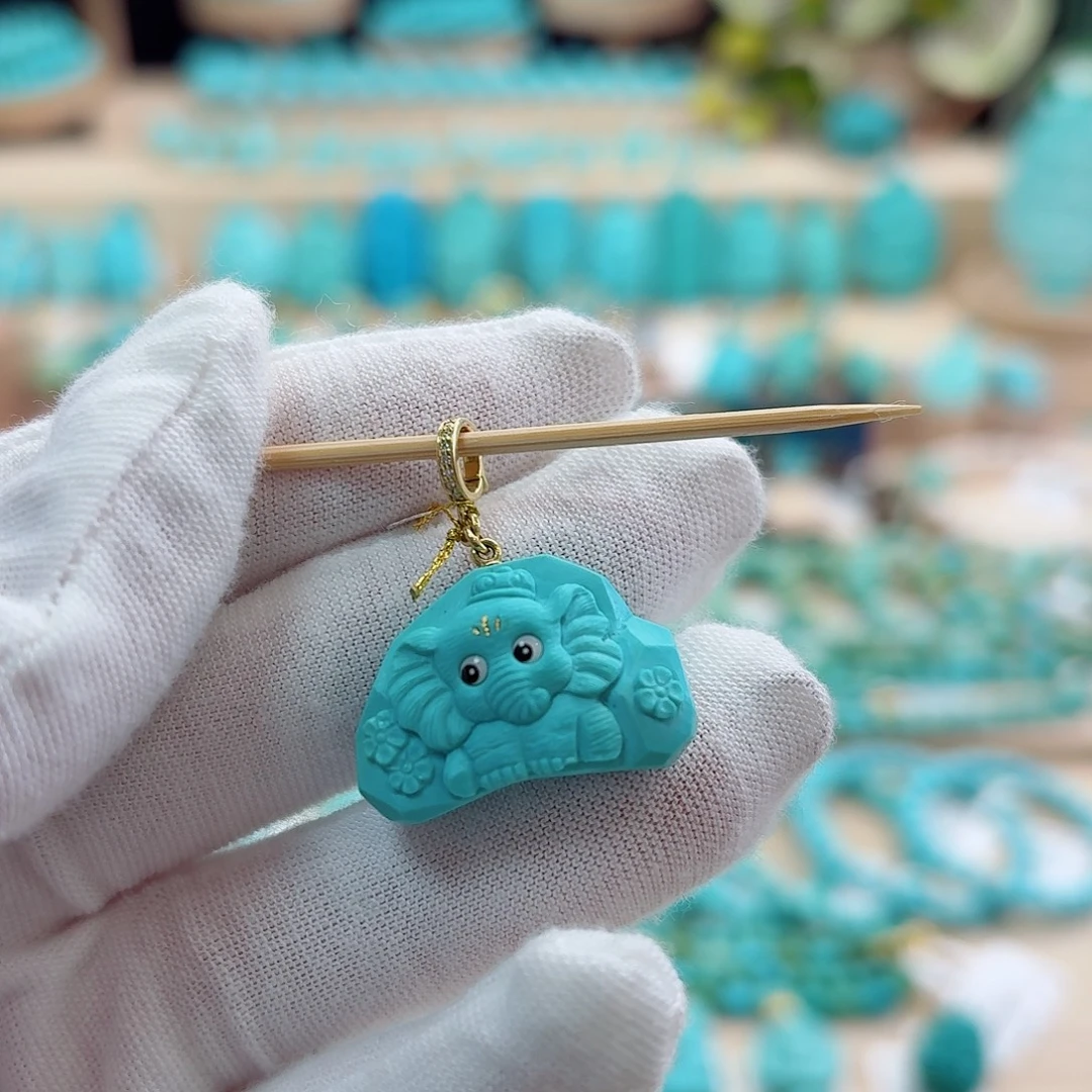 绿松石未镶嵌珠宝奇石