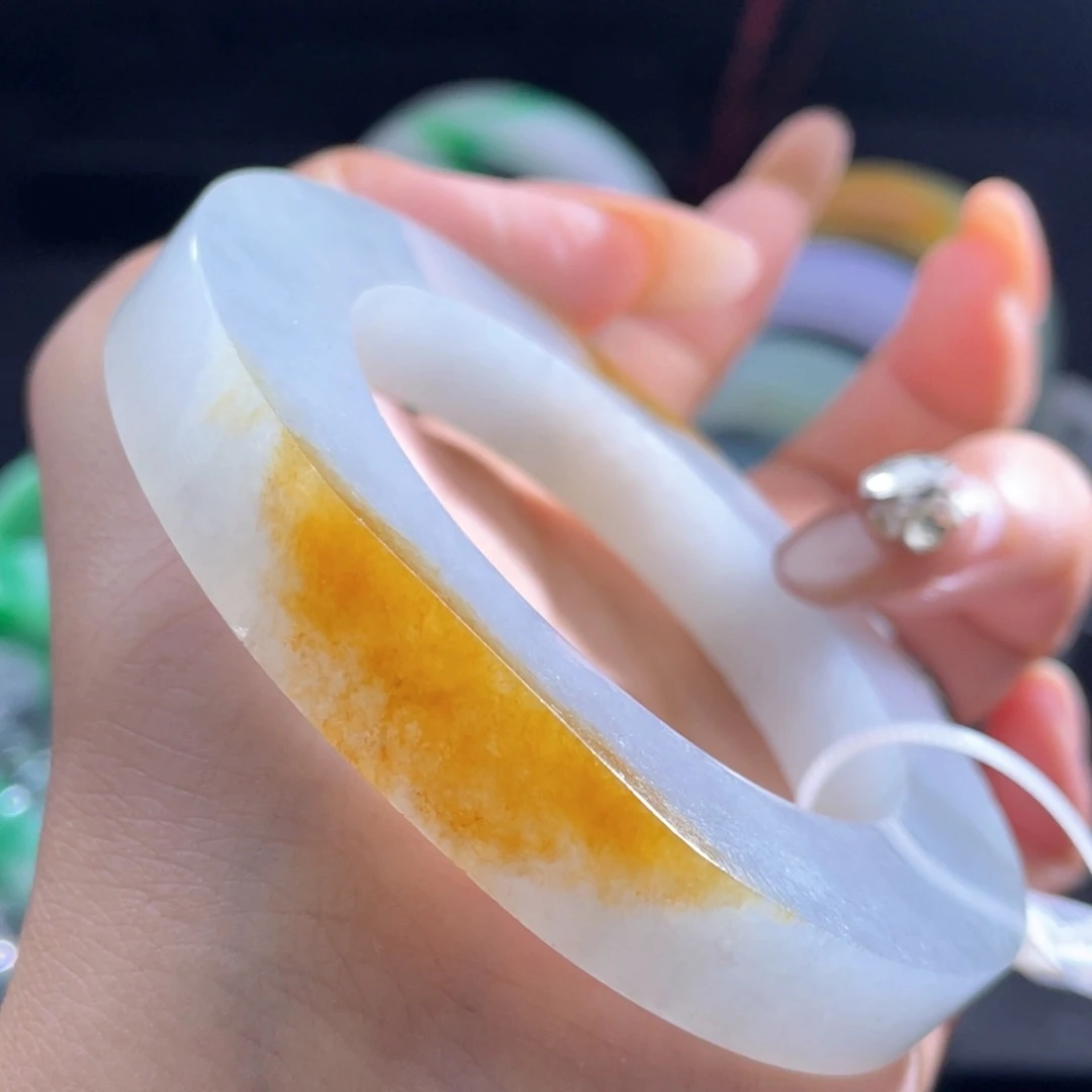 未镶嵌手镯定制翡翠