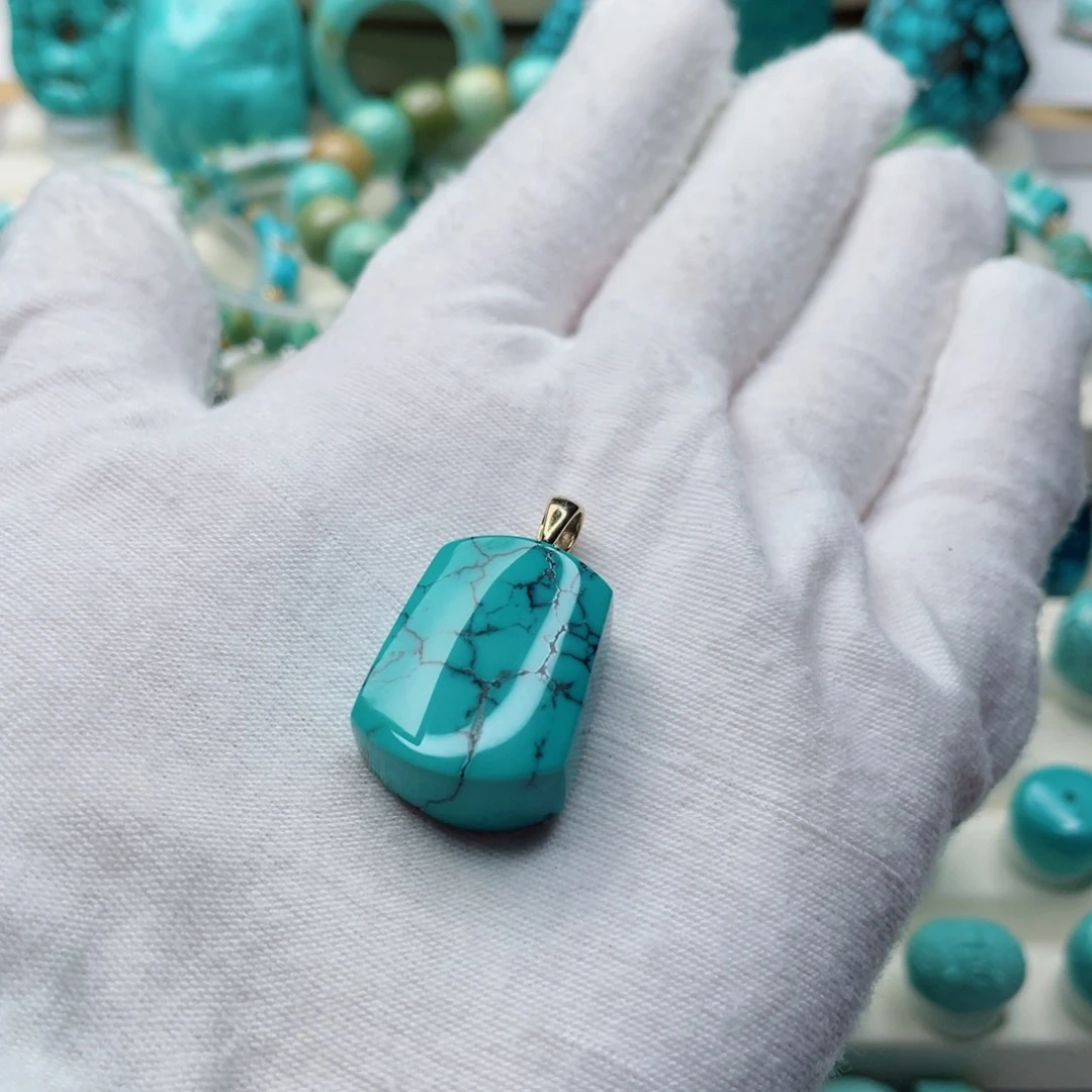 绿松石18K金镶嵌珠宝奇石