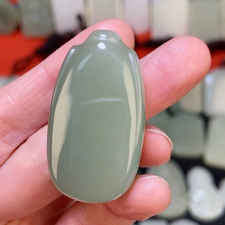 【闪购商品】颈饰未镶嵌和田玉