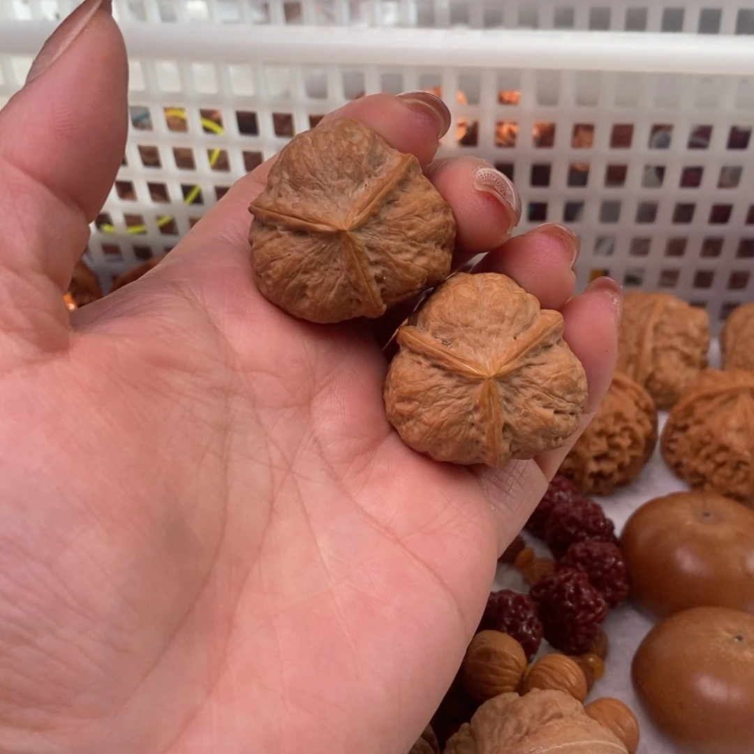 吊坠文玩核桃三棱