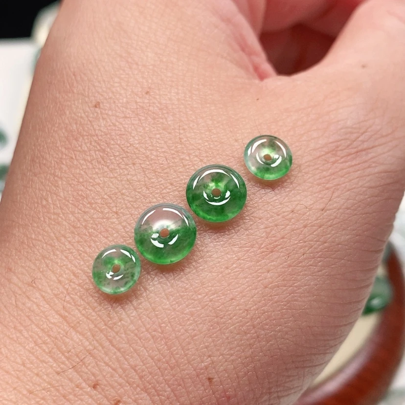 【闪购商品】翡翠未镶嵌吊坠(不含链)