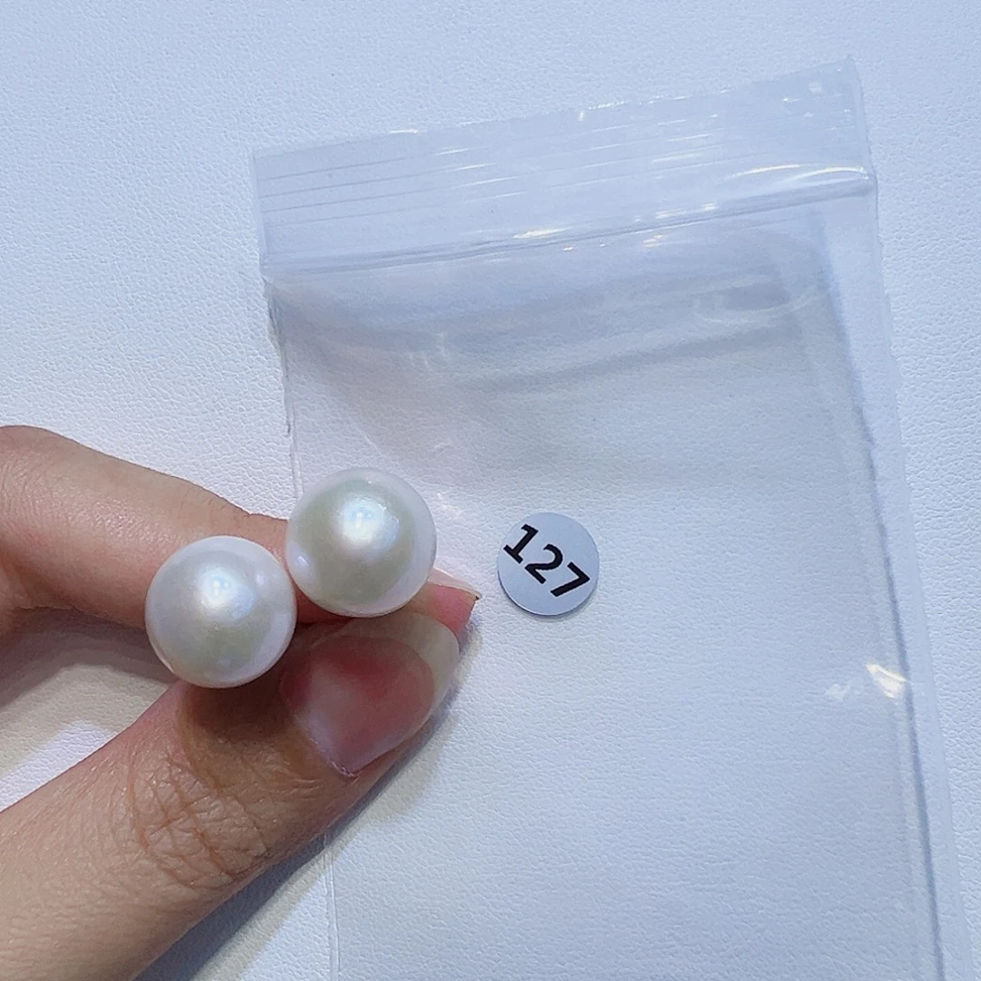 暖****银S925镶嵌淡水珍珠耳饰