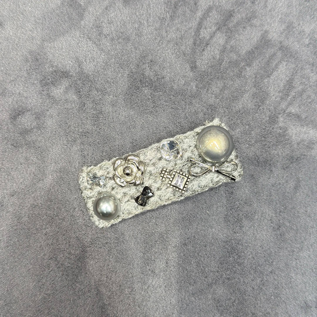 E711灰色蝴蝶结香水瓶闪闪方型掰掰夹