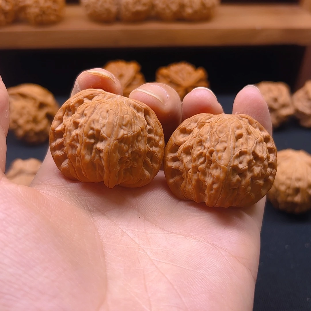 把件核桃山地磨盘40全品