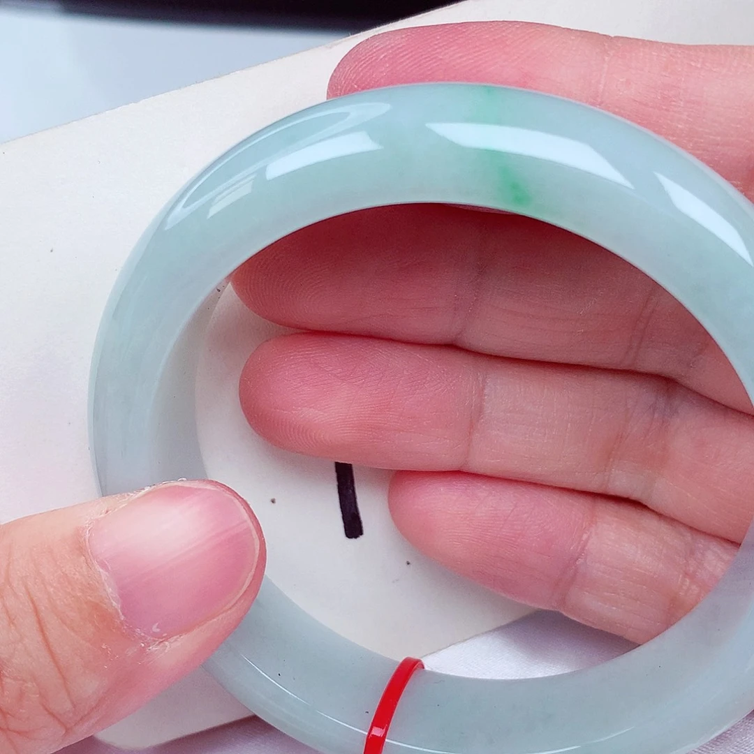 翡翠未镶嵌手镯翡翠