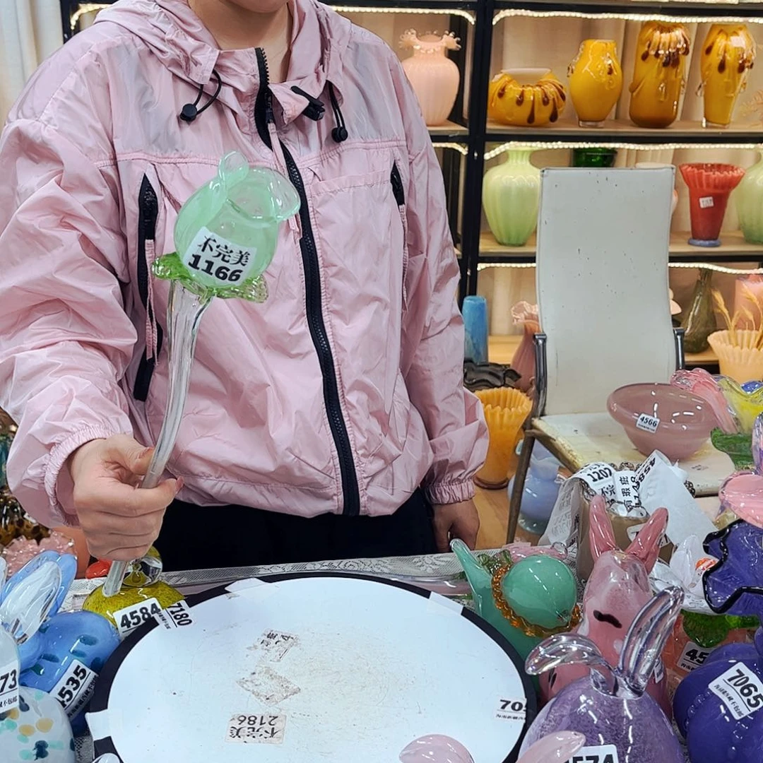 1166家悦琉璃工艺品不完美