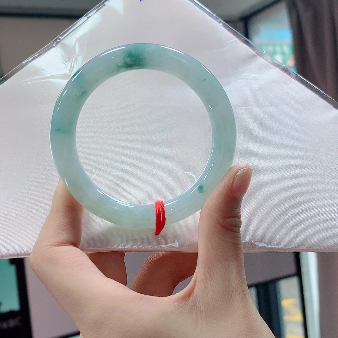 翡翠手镯未镶嵌买断