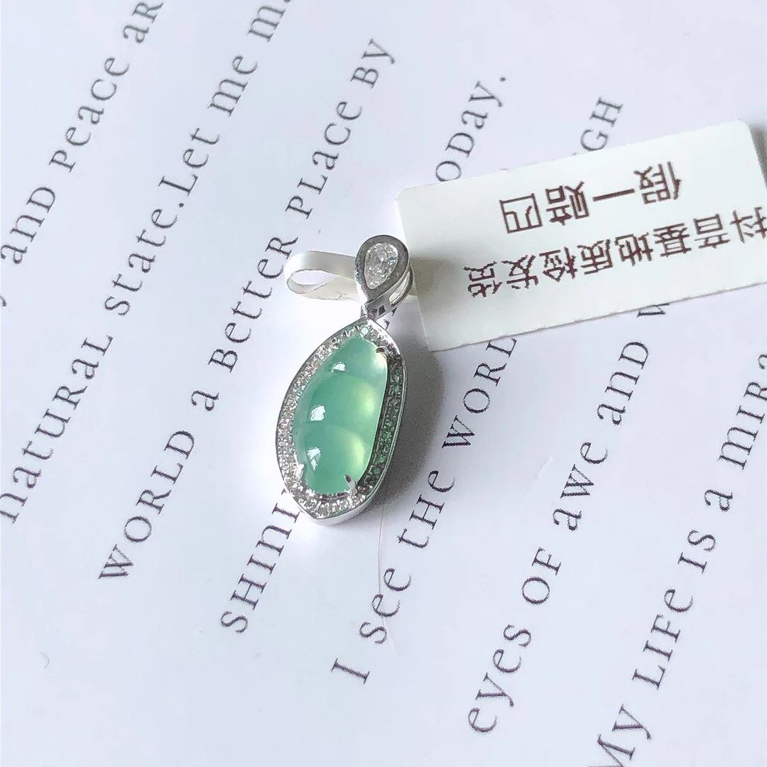 缅甸天然A货翡翠18k金镶嵌老坑高冰种福豆吊坠尺寸19.7/8.3/5.3