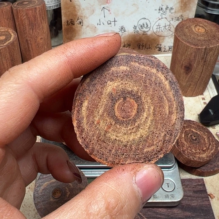 藤类降真香白油肉中甲东芝牌子大小不一