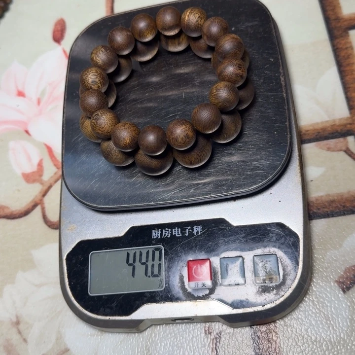 香榧木奇楠奇楠乌身油叶子