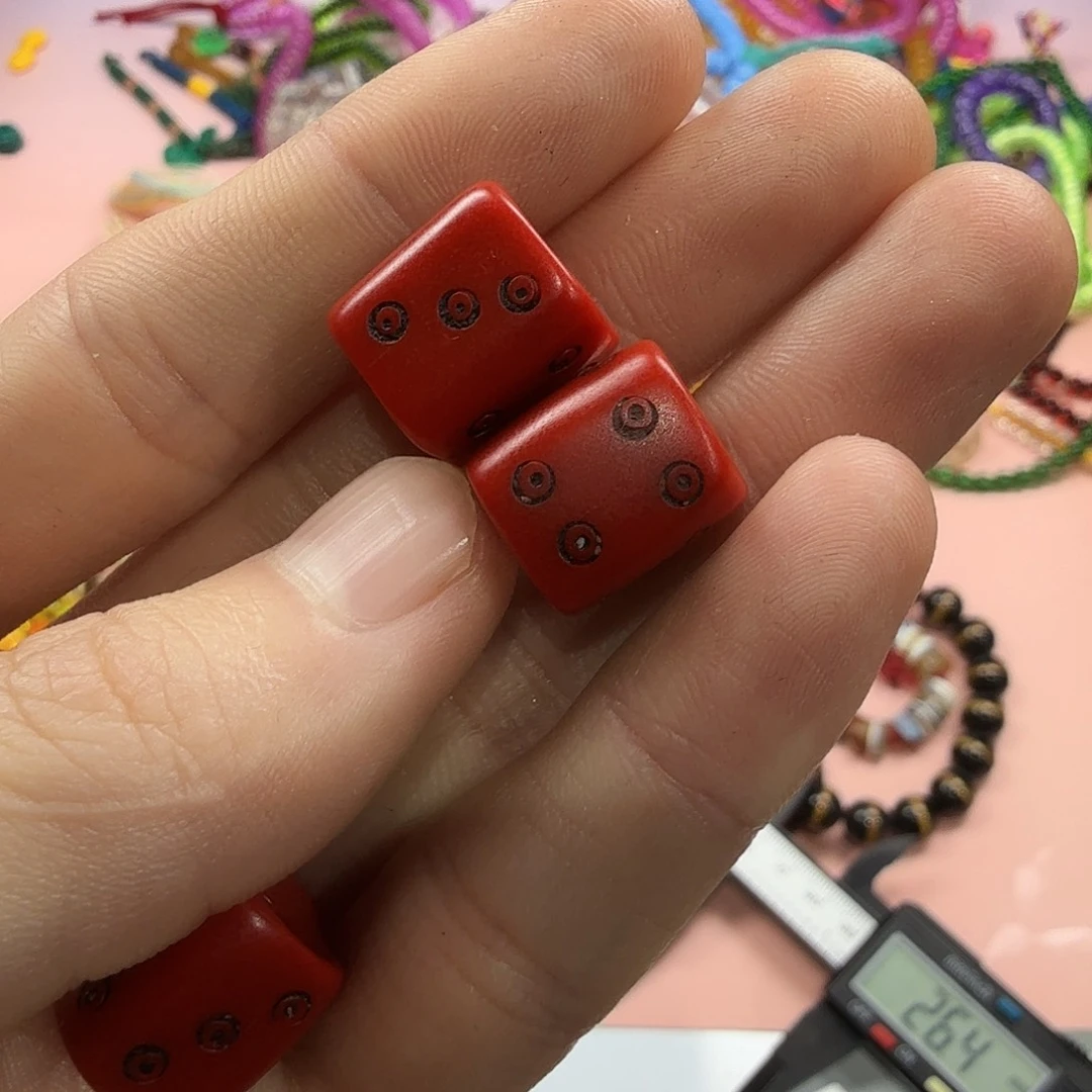 树脂非金属瑕疵两个
