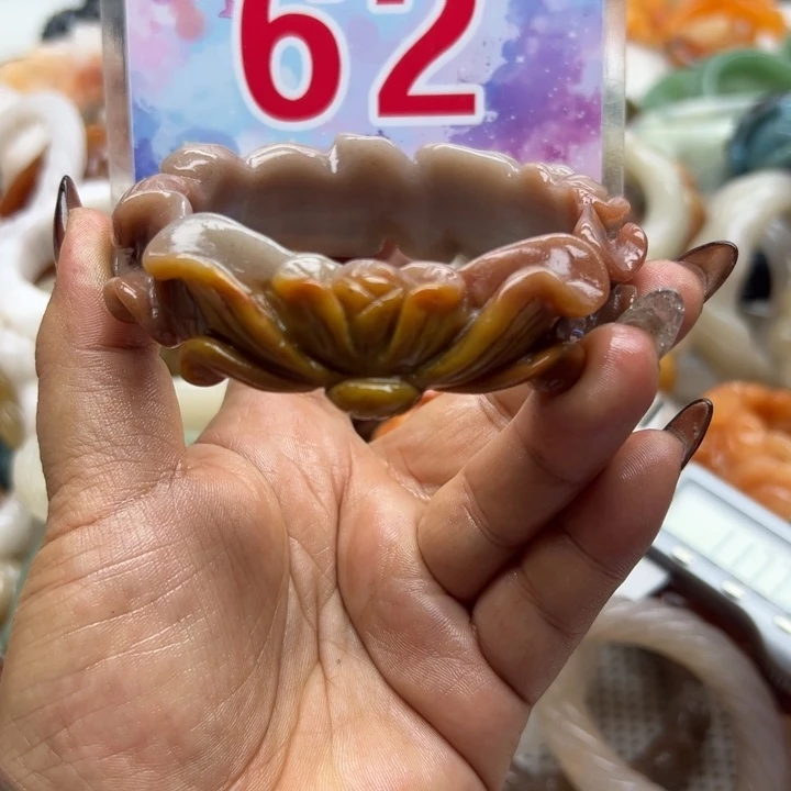 未镶嵌手镯石英岩玉