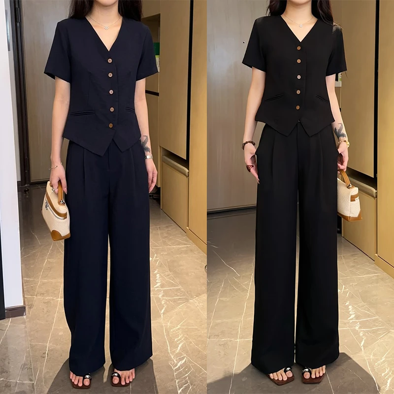 2025年夏季新款气质V领短袖衬衫女士显瘦百搭休闲阔腿裤时尚套装