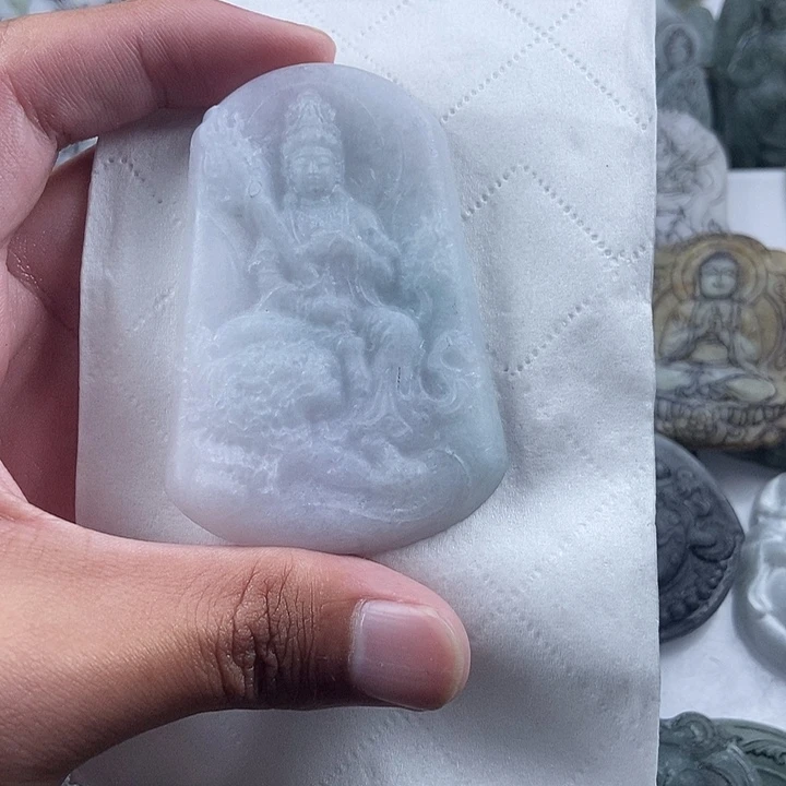 定制翡翠未镶嵌吊坠