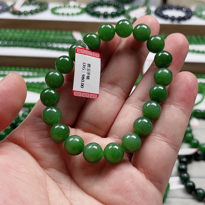 A***l和田玉未镶嵌颈饰