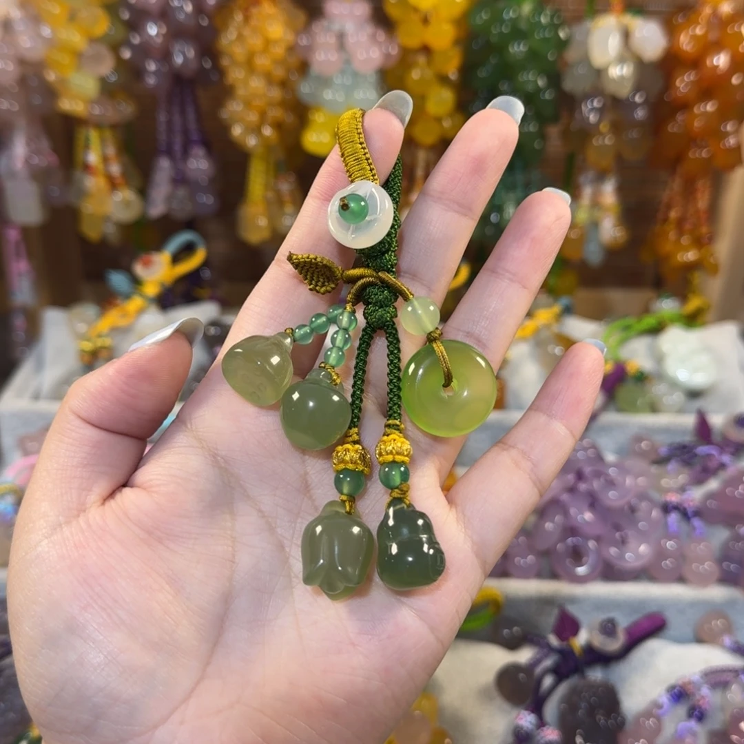 玛瑙/玉髓未镶嵌钥匙挂件