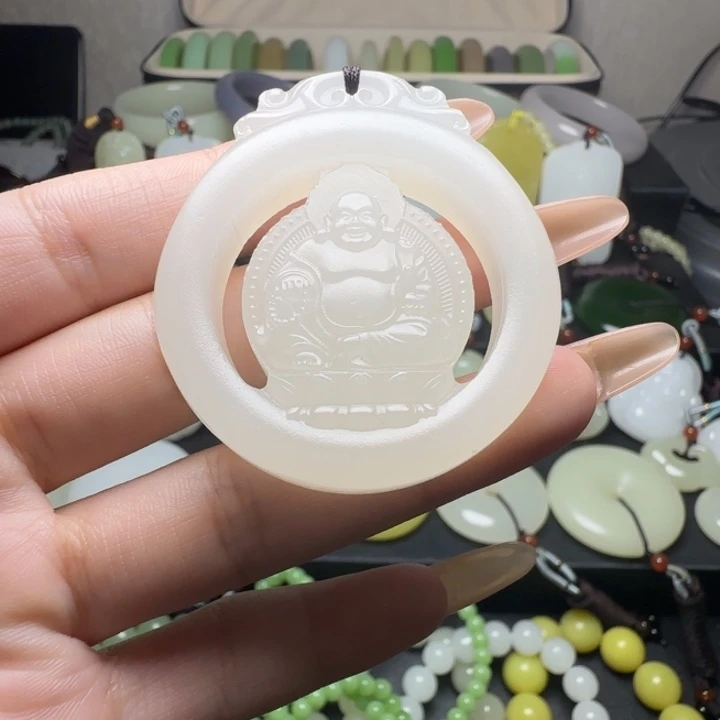 新疆老料羊脂白佛公