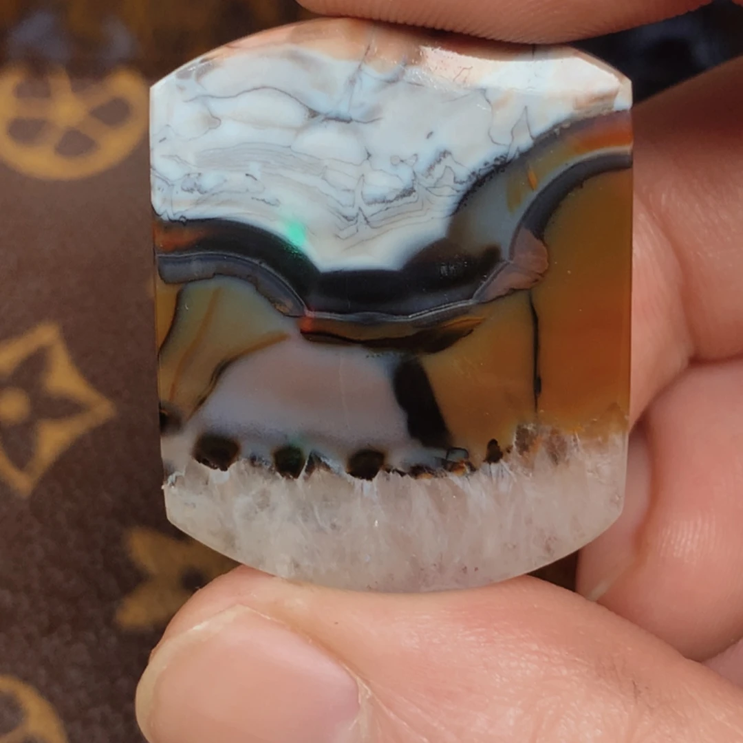 骗***哥未镶嵌战国红玛瑙/玉髓