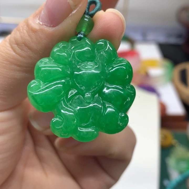 颈饰未镶嵌翡翠吊坠