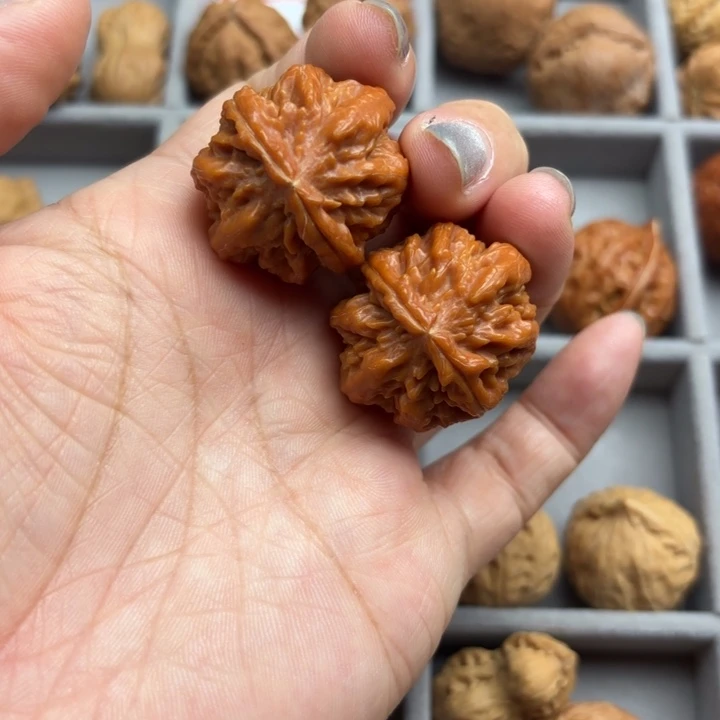 人***蛋把件文玩核桃野生核桃秋子手捻196