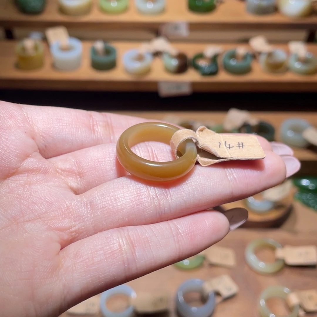 和田玉戒指未镶嵌A****）16.9