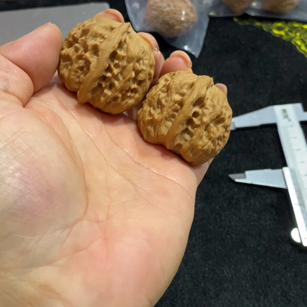 桃核吊坠野狼核桃35