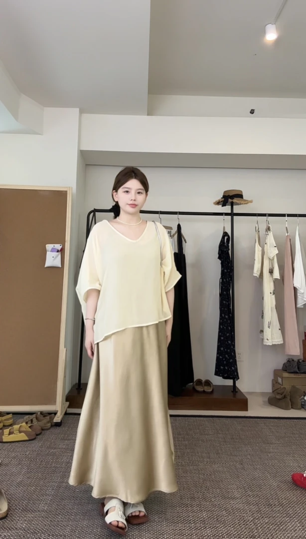 大码女装2025春夏季新款宽松休闲洋气罩衫百搭气质显瘦吊带裙套装