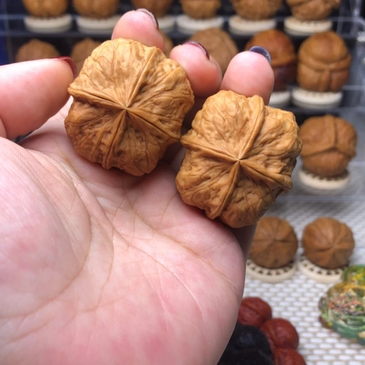 把件文玩核桃48放漏。战斧四楞38尺