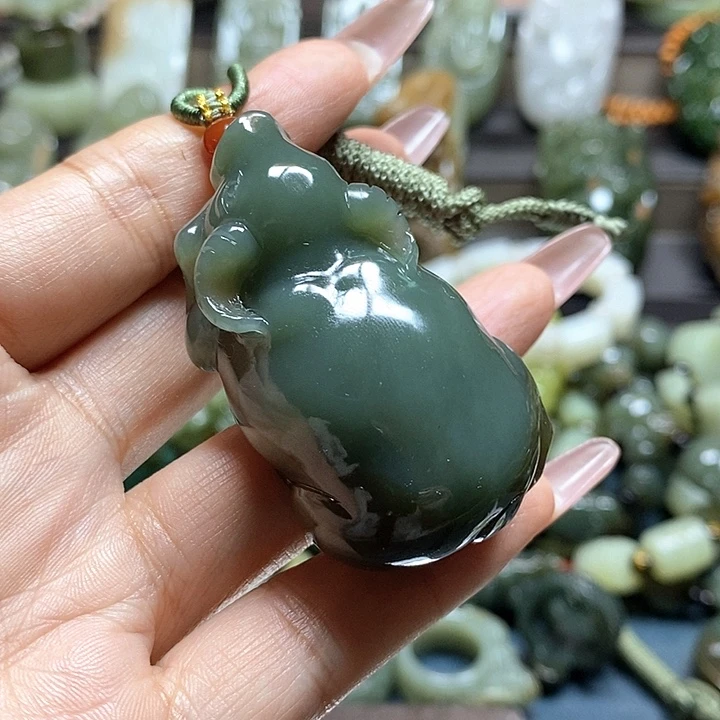 和田玉未镶嵌挂件