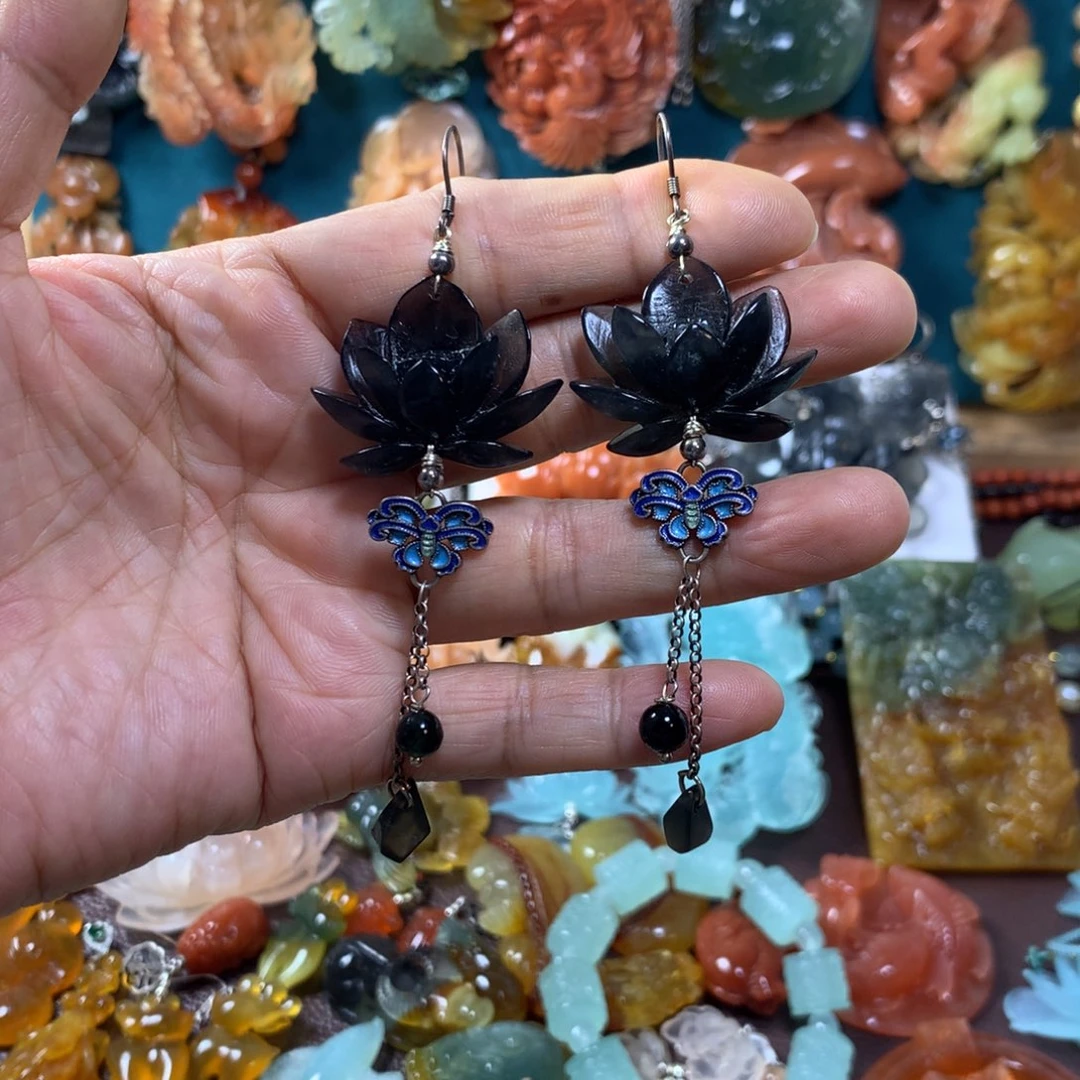 蛇纹石玉未镶嵌耳坠