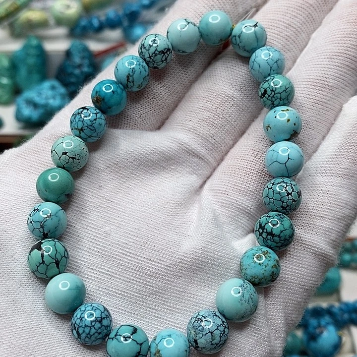 绿松石未镶嵌天然原矿 地大质检8.5mm