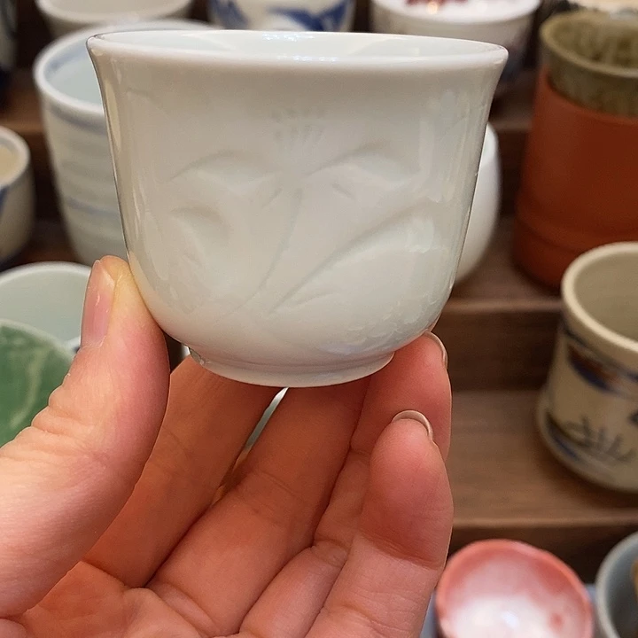 中古物品默认微瑕，谨慎参拍，满18包邮！