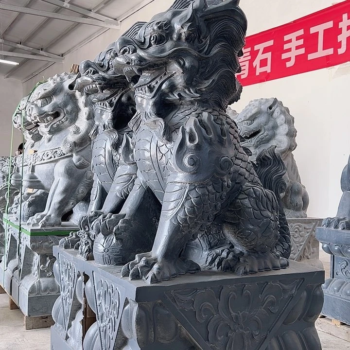 石头青石麒麟摆件