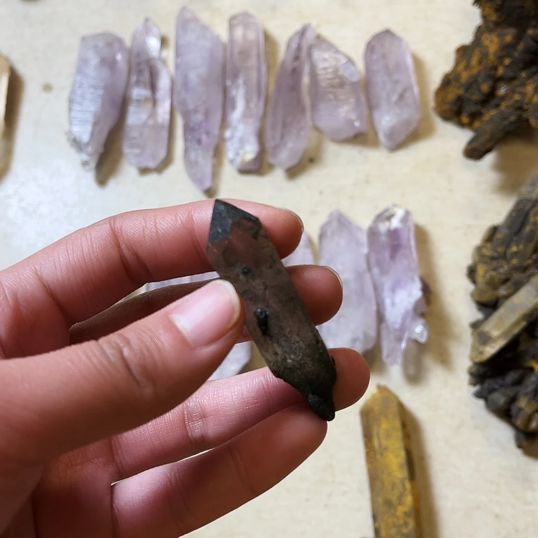 未镶嵌水晶珠宝半成品