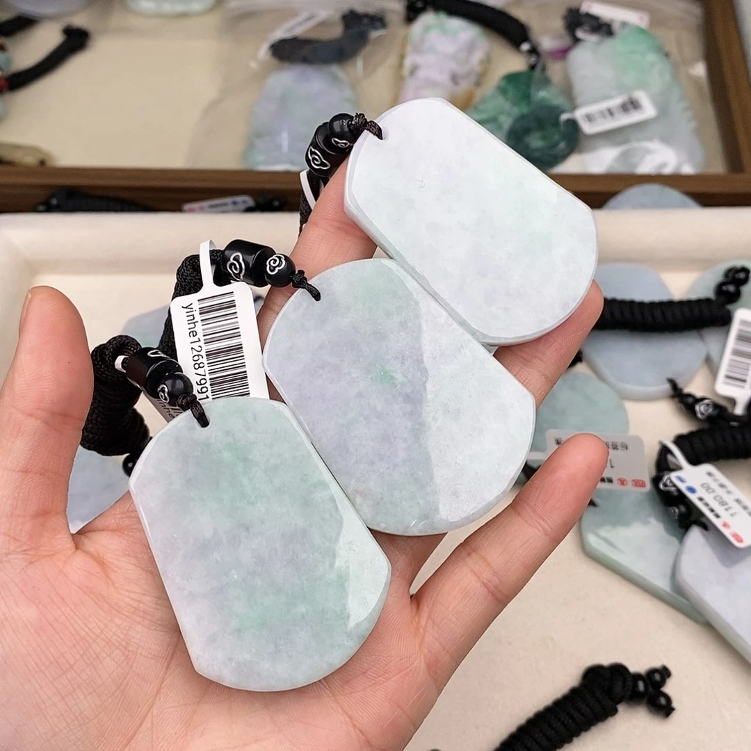 翡翠颈饰未镶嵌多样性发其一