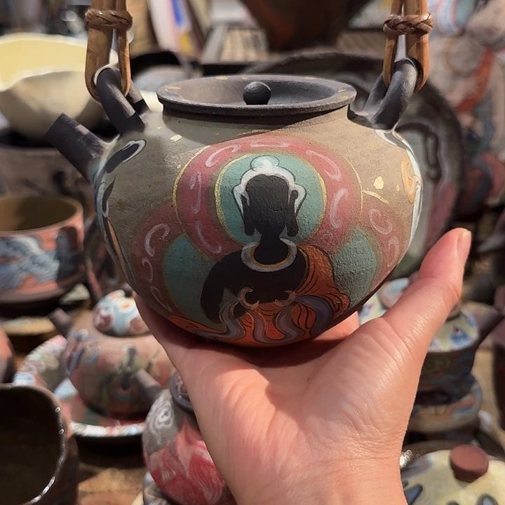 手工制作各种精美陶瓷