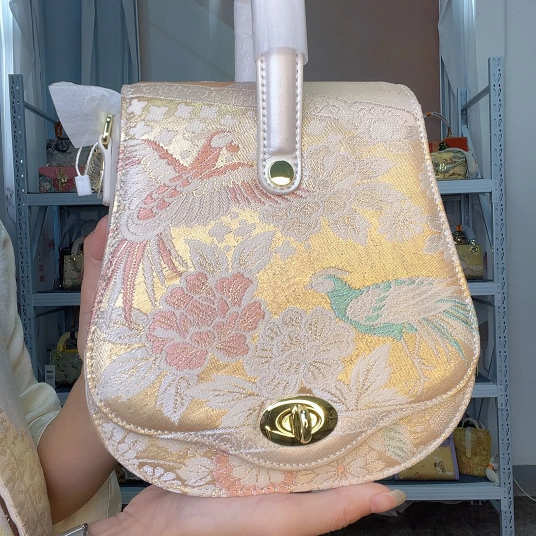 织物桑蚕丝非遗唐锦琵琶包
