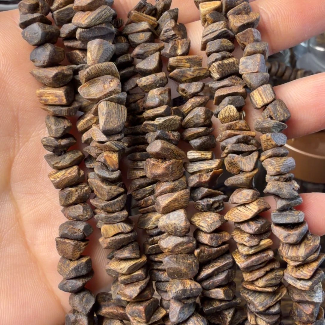 沉香碎屑沉香沉水车挂发一条