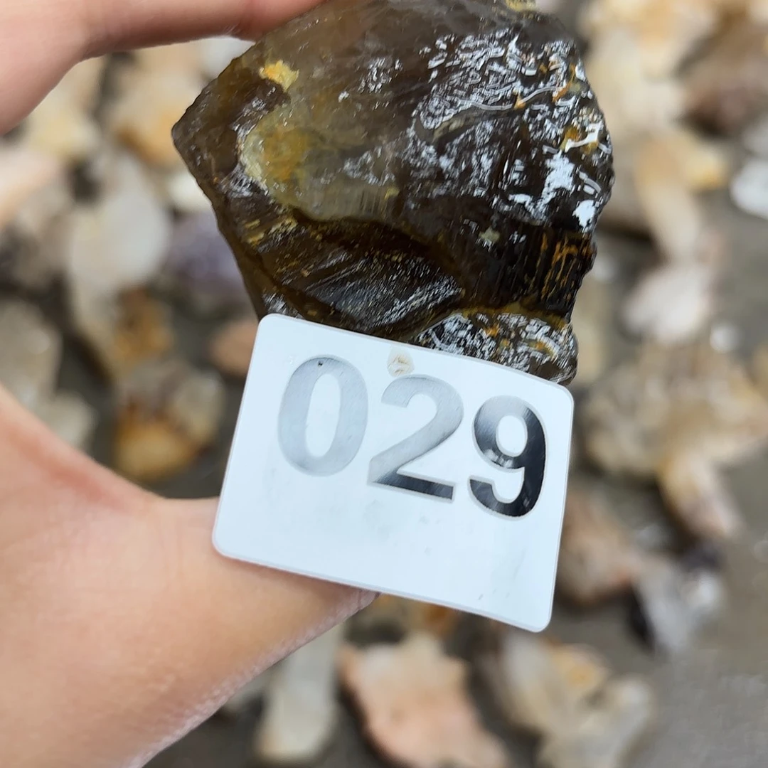 未镶嵌水晶大型摆件（非配饰）