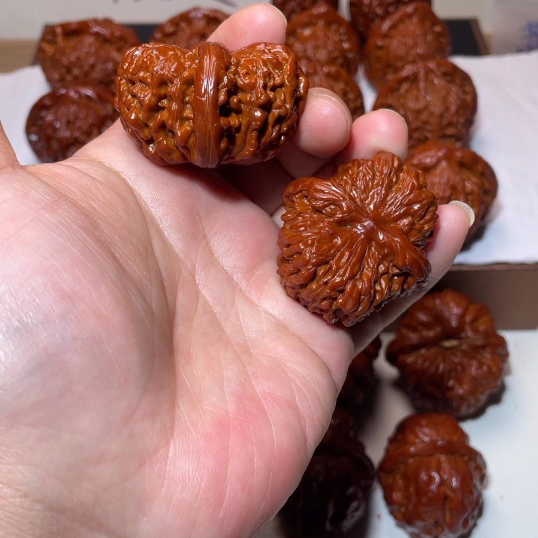 o***n吊坠文玩核桃四座楼元宝