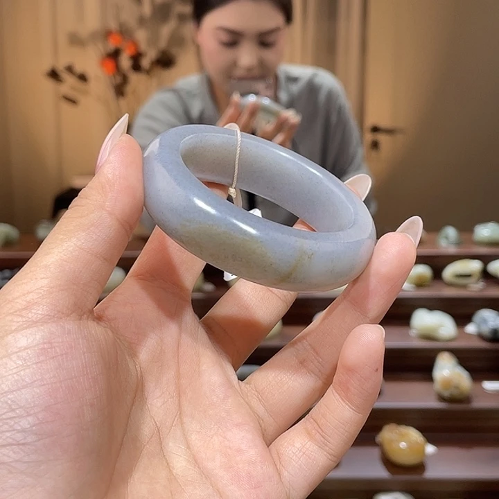 未镶嵌手镯和田玉（墨玉）
